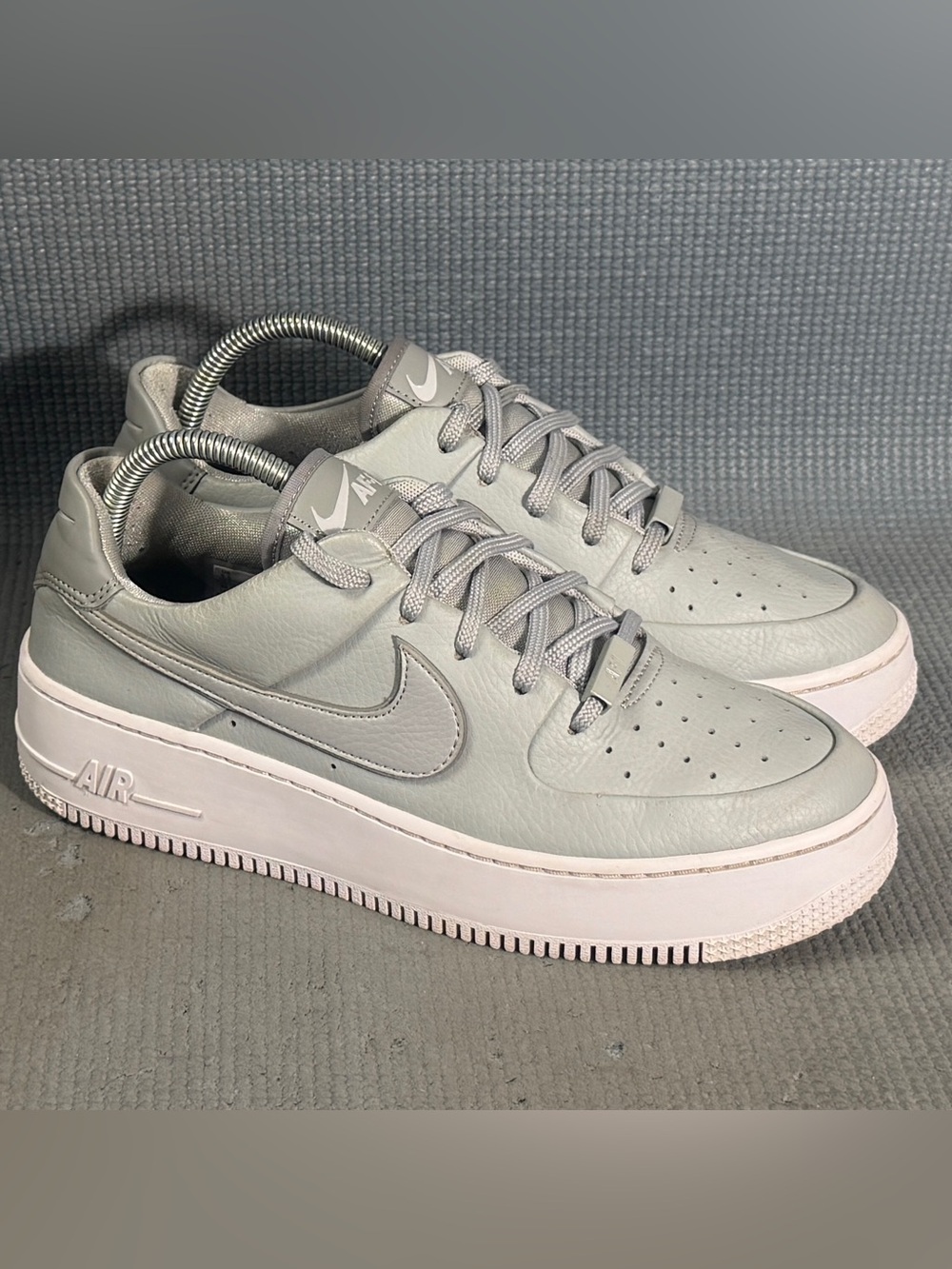 Nike Air Force 1 Sage Low Light Smoke Grey Shoes CJ1642-001 Women’s Size 9.5